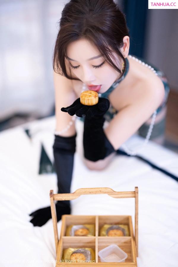 杨晨晨 sugar小甜心CC [XiuRen]高清写真图 2024.09.14 No.9165 杨晨晨Yome 黑丝美腿第24张图片